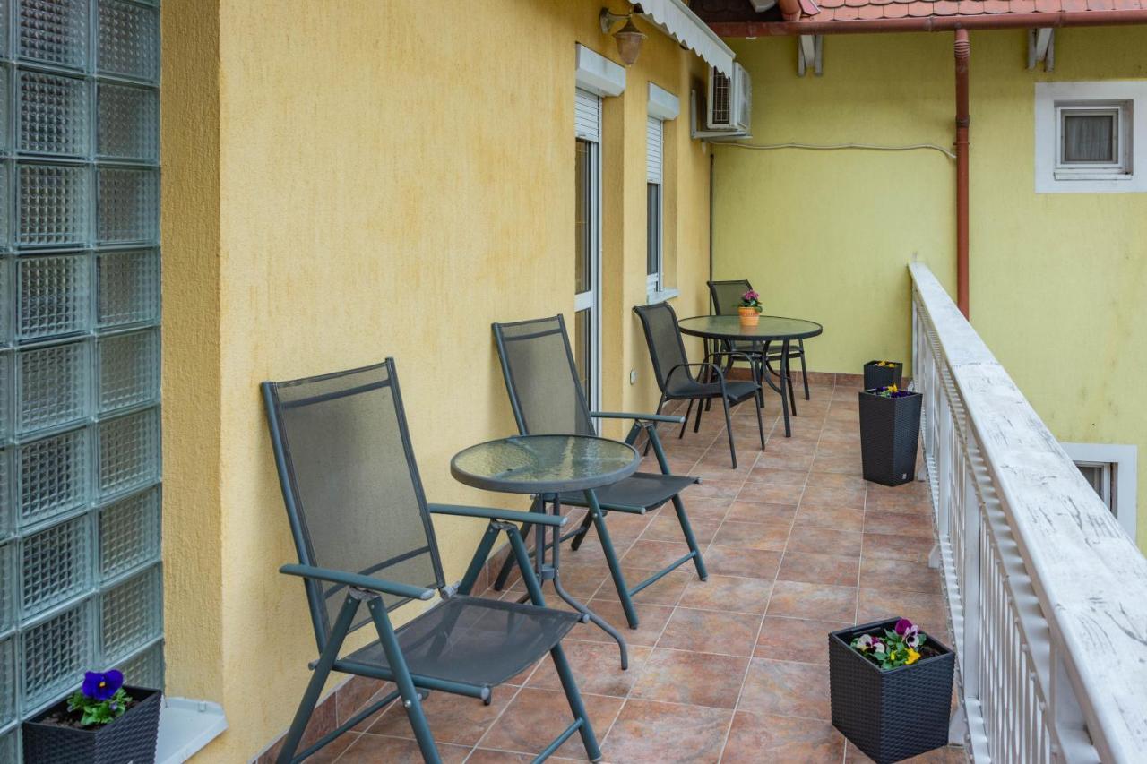 Huerkecz Apartmanhaz Heviz Ngoại thất bức ảnh
